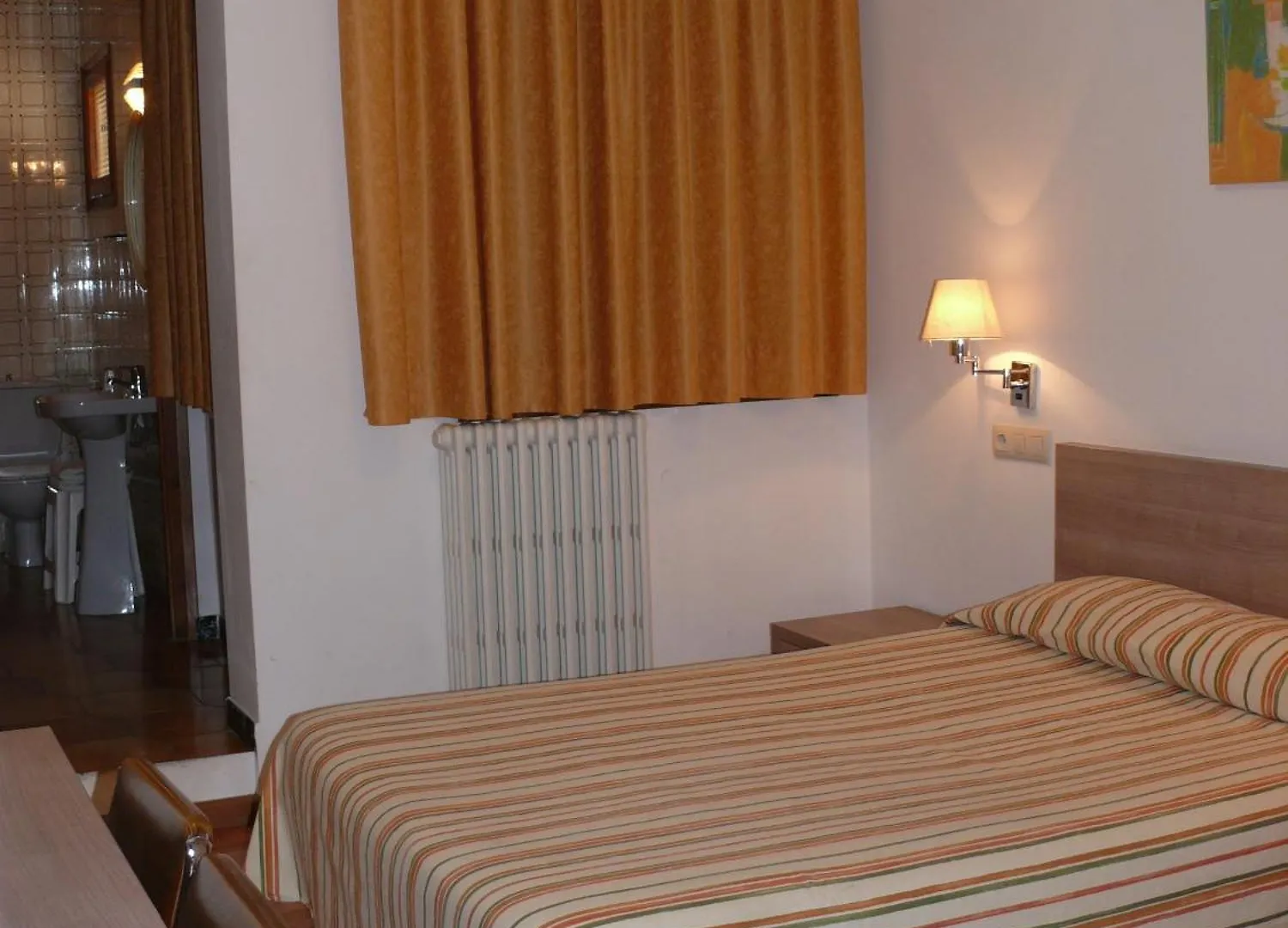 Hostal Muntanya Artesa de Segre 0*,  Spagna