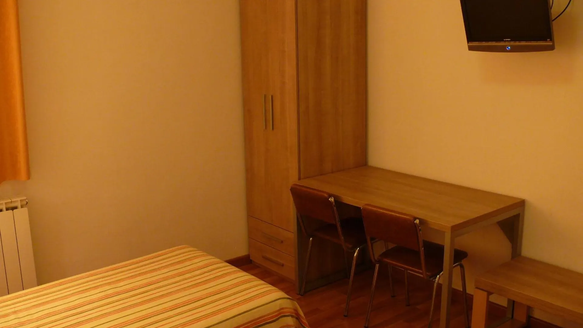 Hostal Muntanya Artesa de Segre